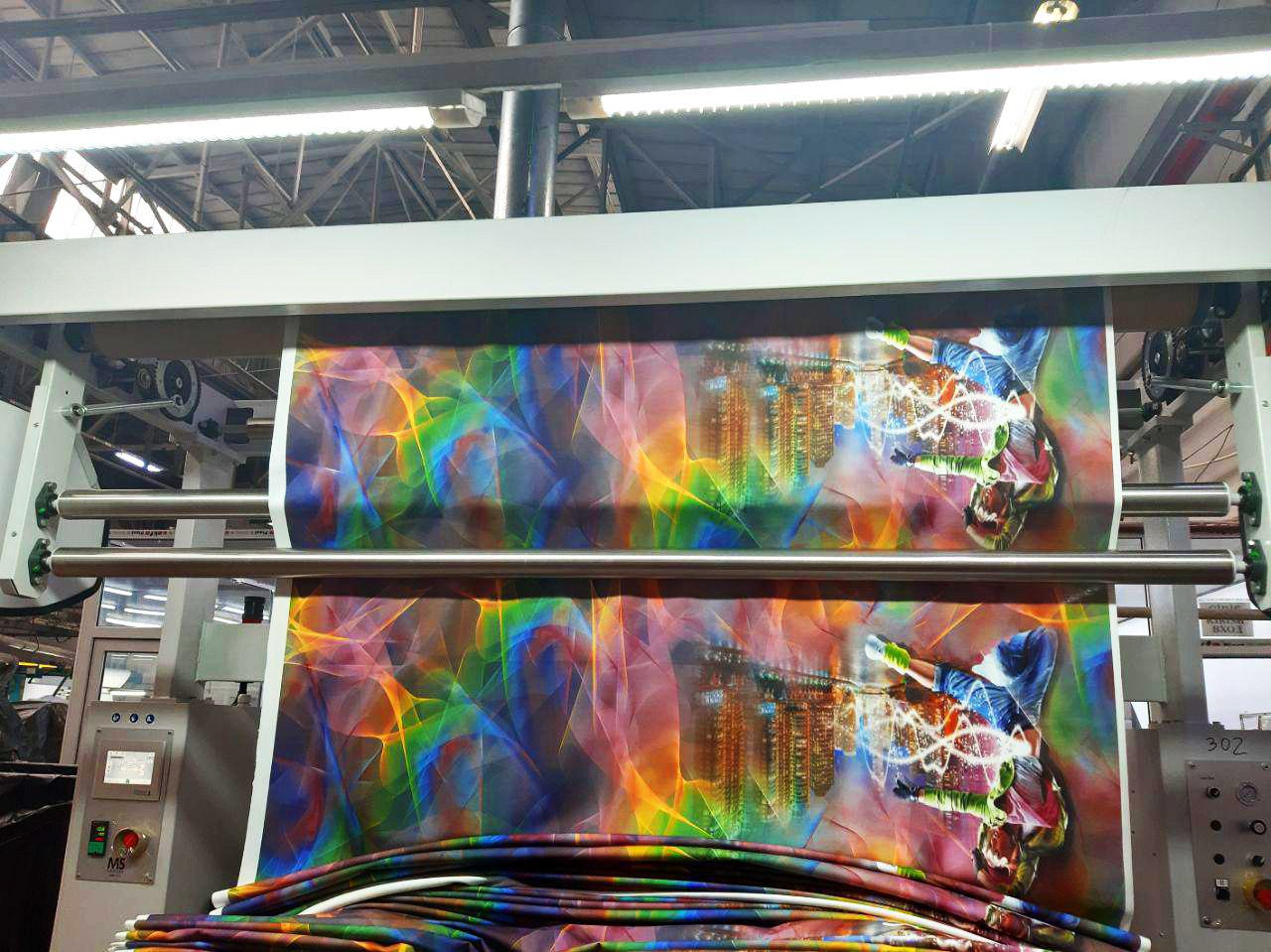 Компания MADIYO ДЕКНА запустила цифровую печать на полотне